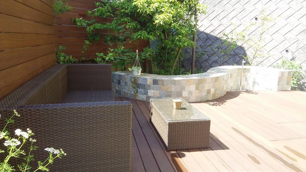 Resort-like Wooden Deck with Asian Funiture