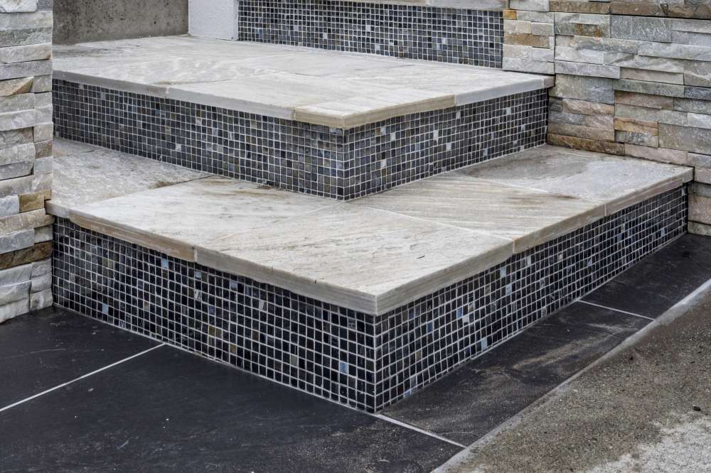 シックなモザイクタイル